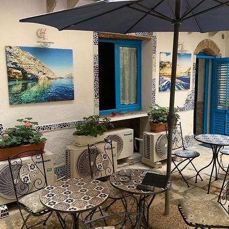 Hotel Cortile Azzurro Trapani Exterior foto