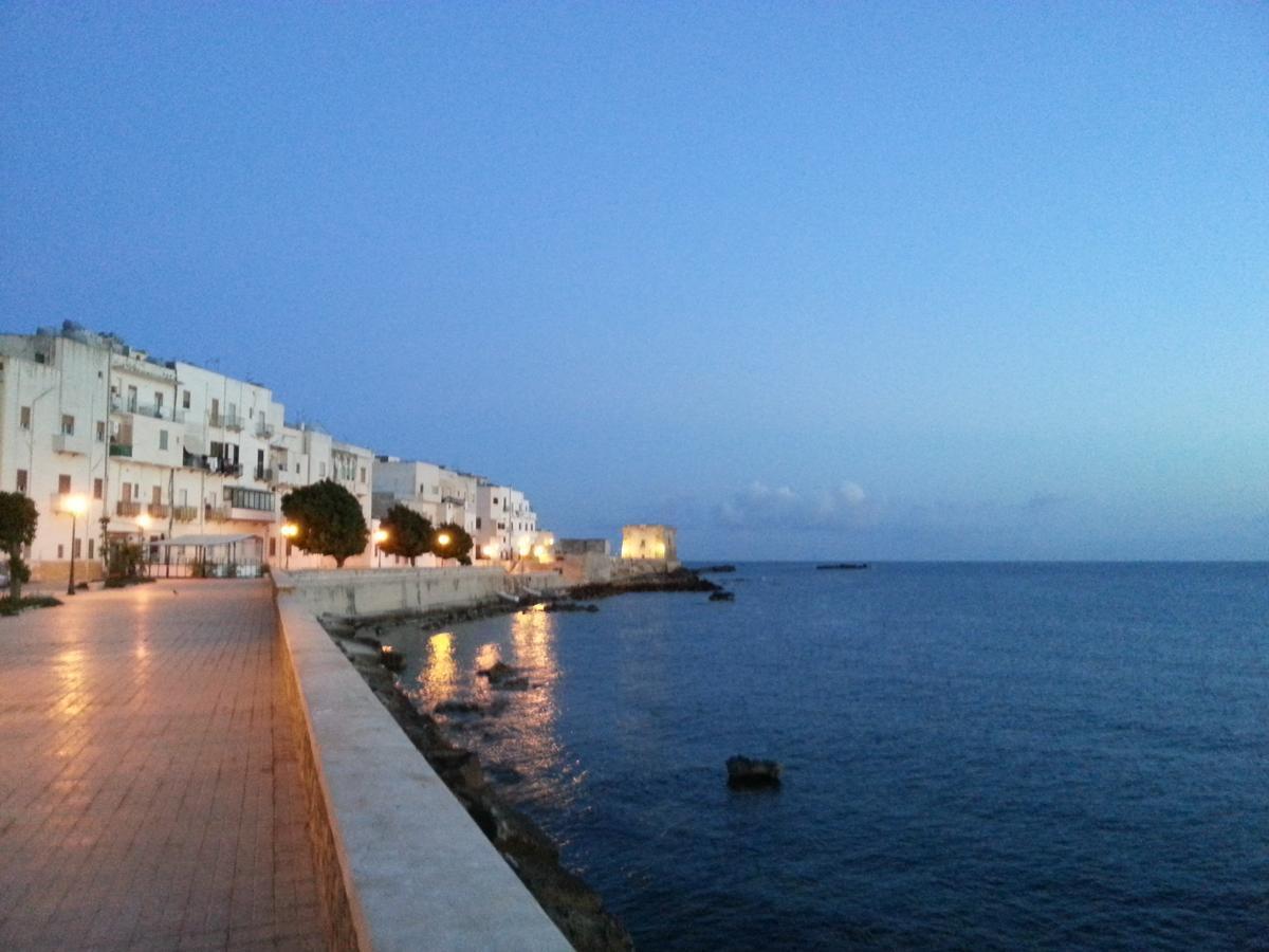 Hotel Cortile Azzurro Trapani Exterior foto