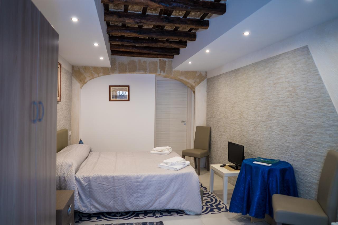 Hotel Cortile Azzurro Trapani Exterior foto